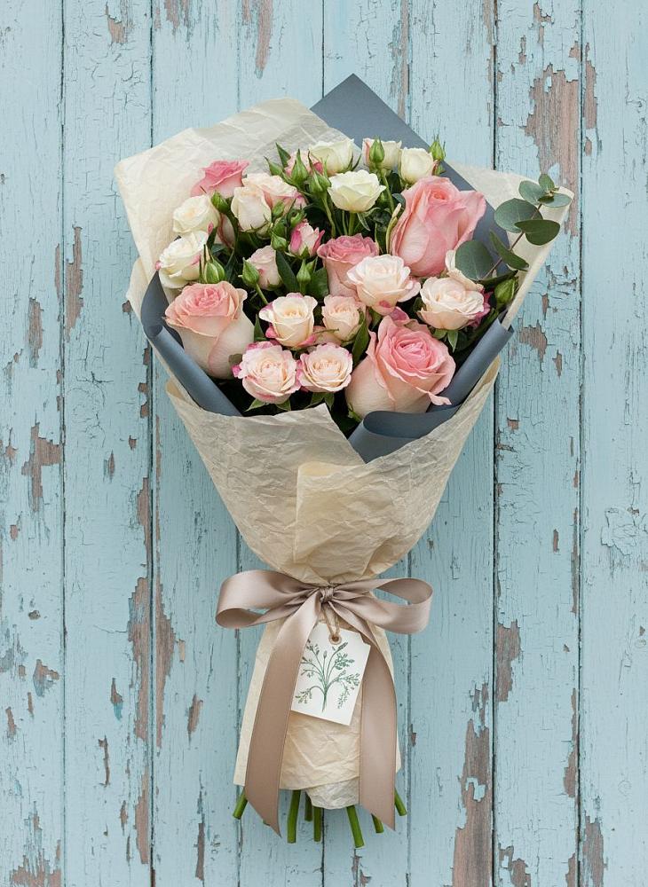 Букет цветов из: Розы в Баклановской Ростовской области