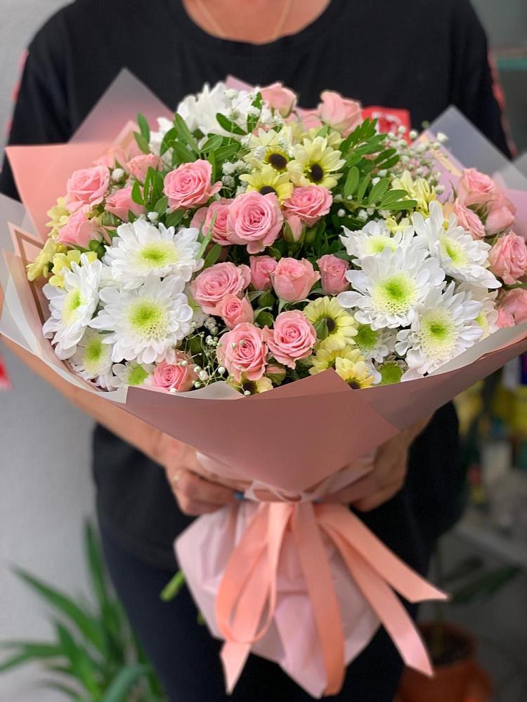Букет цветов из: Розы и Хризантемы в Баклановской Ростовской области
