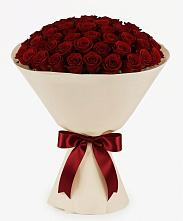 Букет 101 Бордовая роза Блэк Бакарра в Баклановской Ростовской области