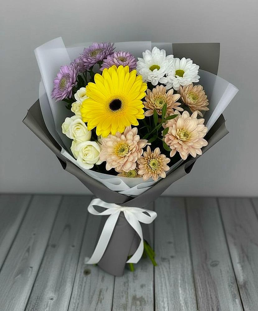 Букет цветов из: Розы, Герберы и Хризантемы в Баклановской Ростовской области