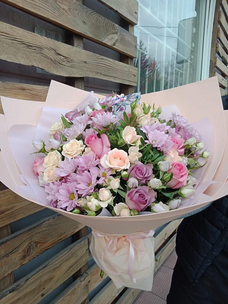 Букет цветов из: Розы и Хризантемы в Баклановской Ростовской области