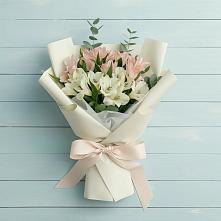 Букет цветов из:  Альстромерии в Баклановской Ростовской области