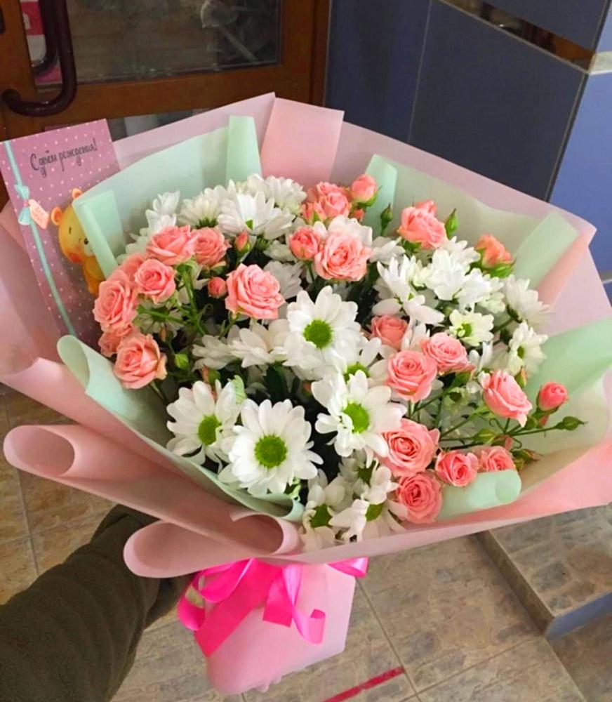 Букет цветов из: Розы и Хризантемы в Баклановской Ростовской области