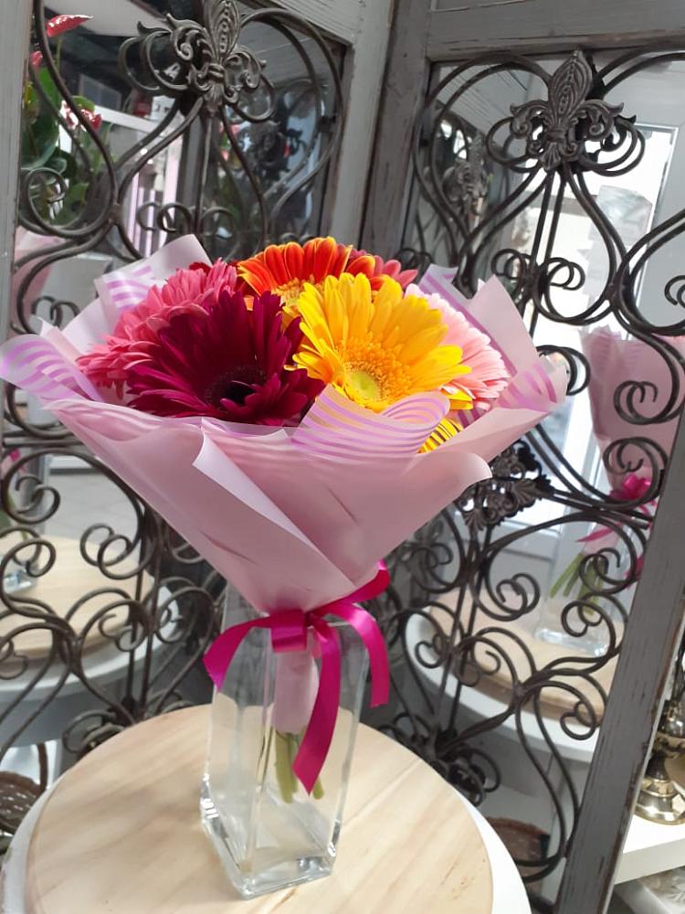 Букет цветов из: Герберы в Баклановской Ростовской области