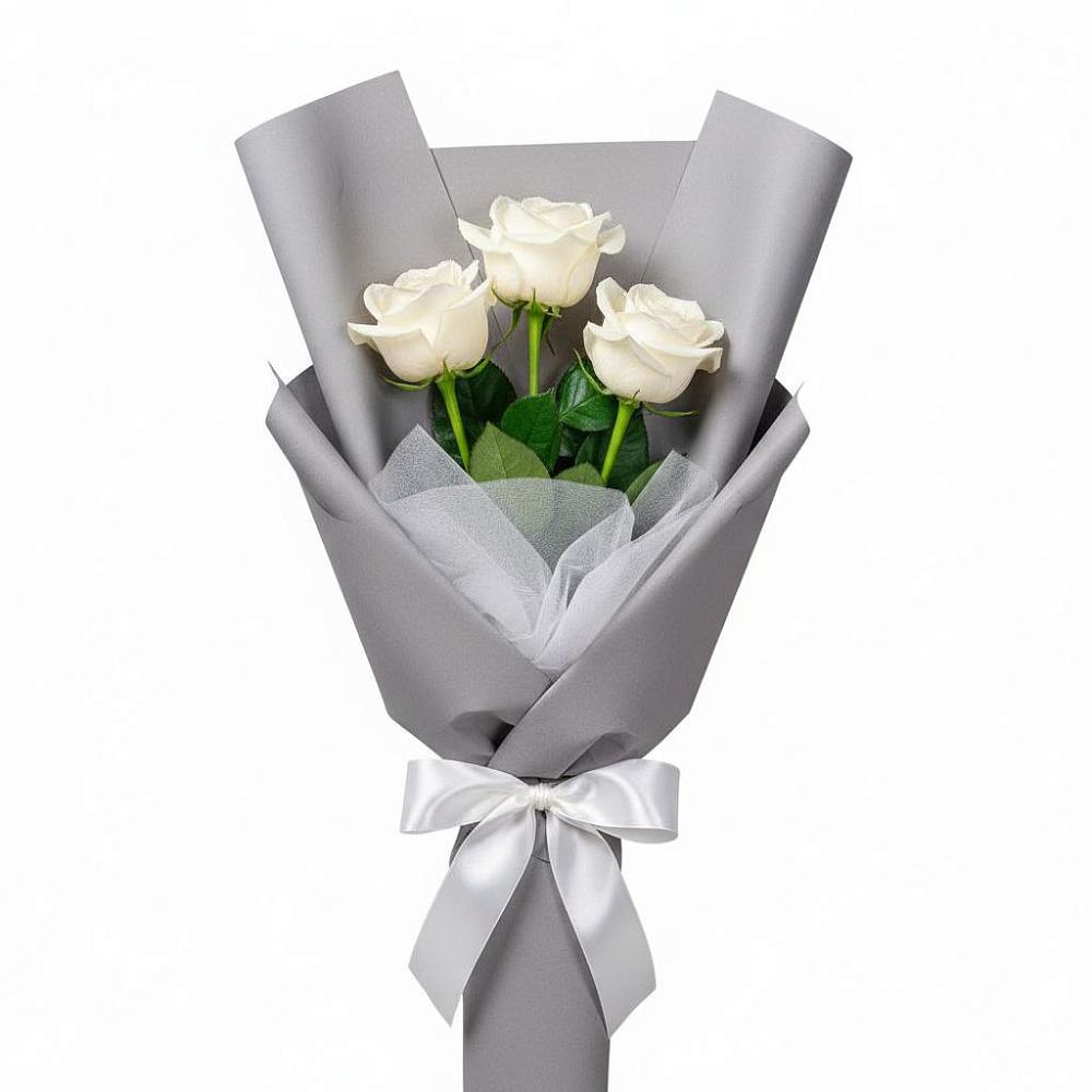 Букет 3 белые розы в Баклановской Ростовской области