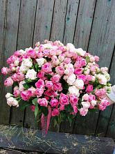 Букет Розовые кустовые розы Натали и Лав Лидия в Баклановской Ростовской области