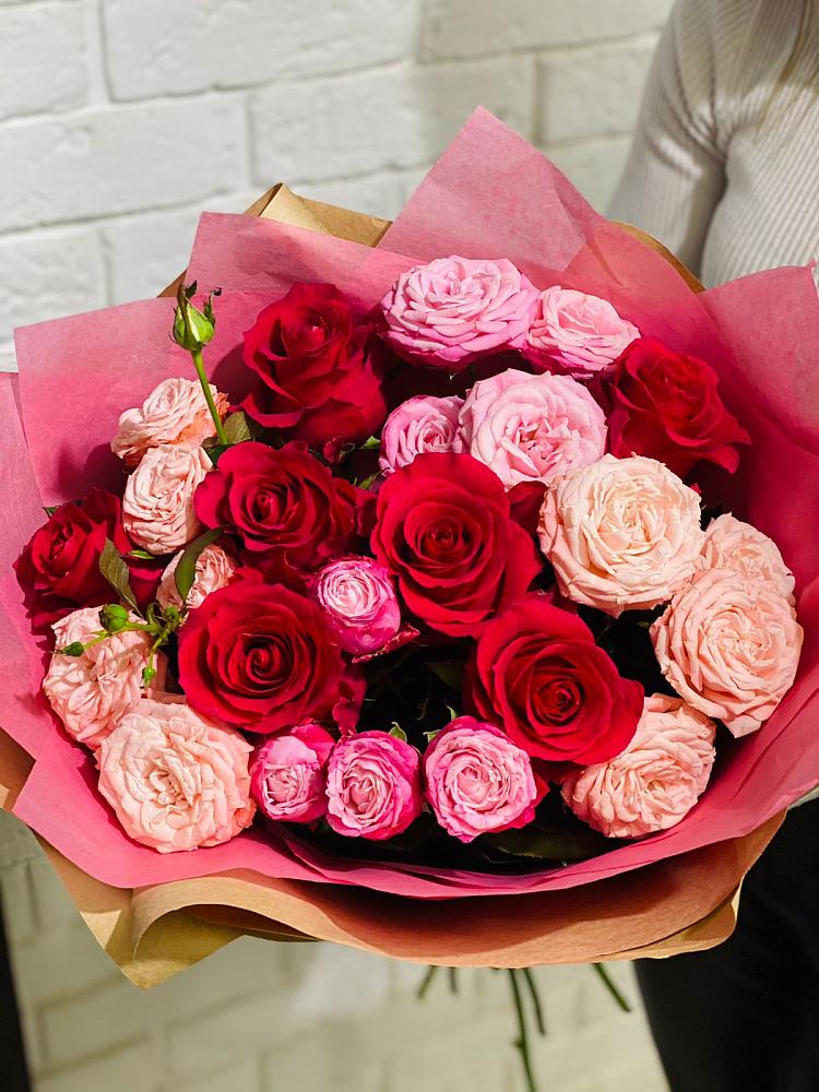 Букет цветов из: Розы в Баклановской Ростовской области