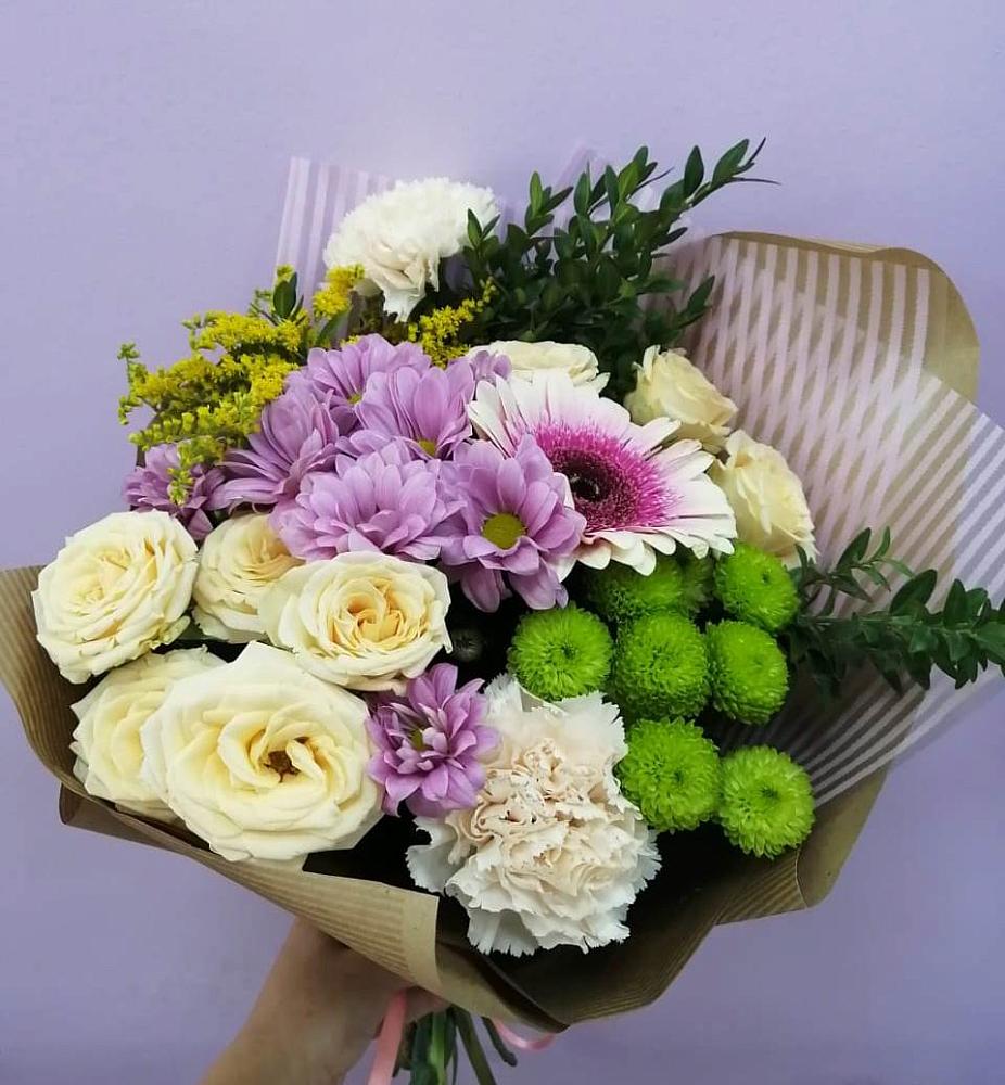 Букет цветов из: Хризантемы, Розы, Гвоздики и Герберы в Баклановской Ростовской области