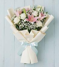Букет цветов из:  Лилии в Баклановской Ростовской области