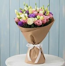 Букет цветов из:  Лизиантусы в Баклановской Ростовской области